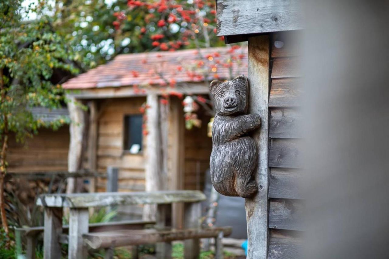 Charming 2-Bed Cabin In Sutton Coldfield Esterno foto