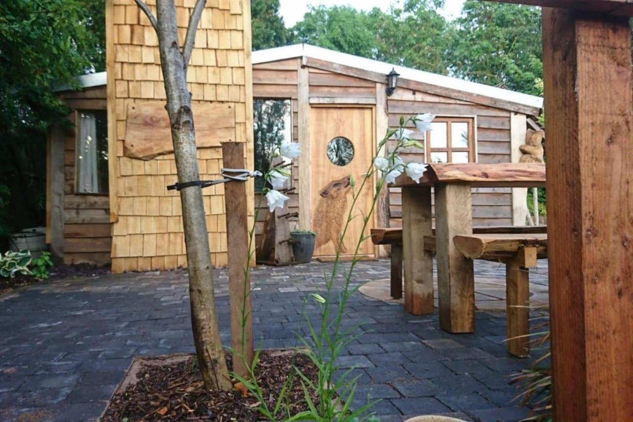 Charming 2-Bed Cabin In Sutton Coldfield Esterno foto